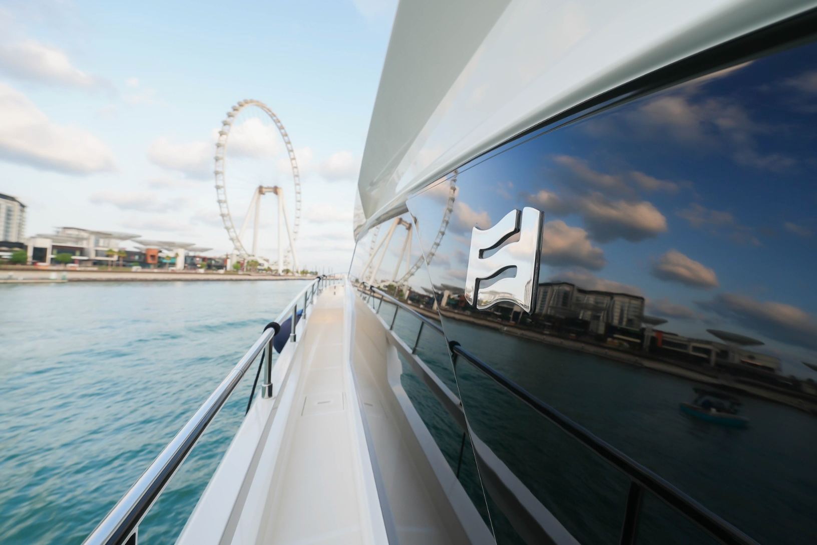Photo 5 of Ferretti 67 ft