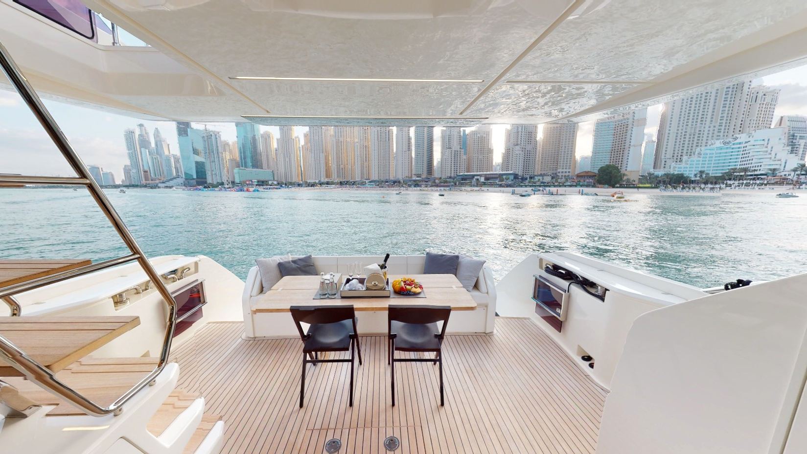 Photo 4 of Ferretti 67 ft
