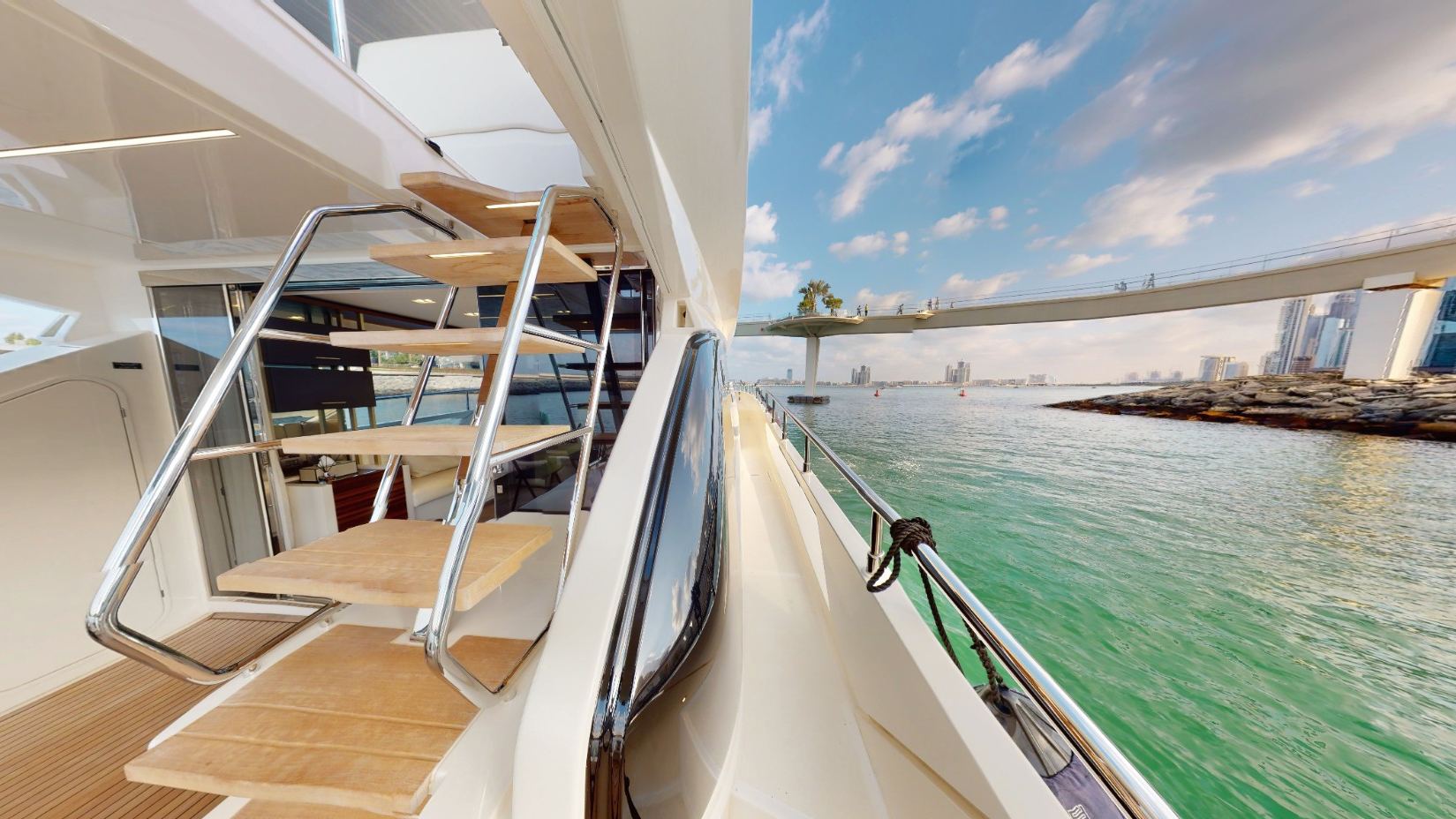 Photo 8 of Ferretti 67 ft