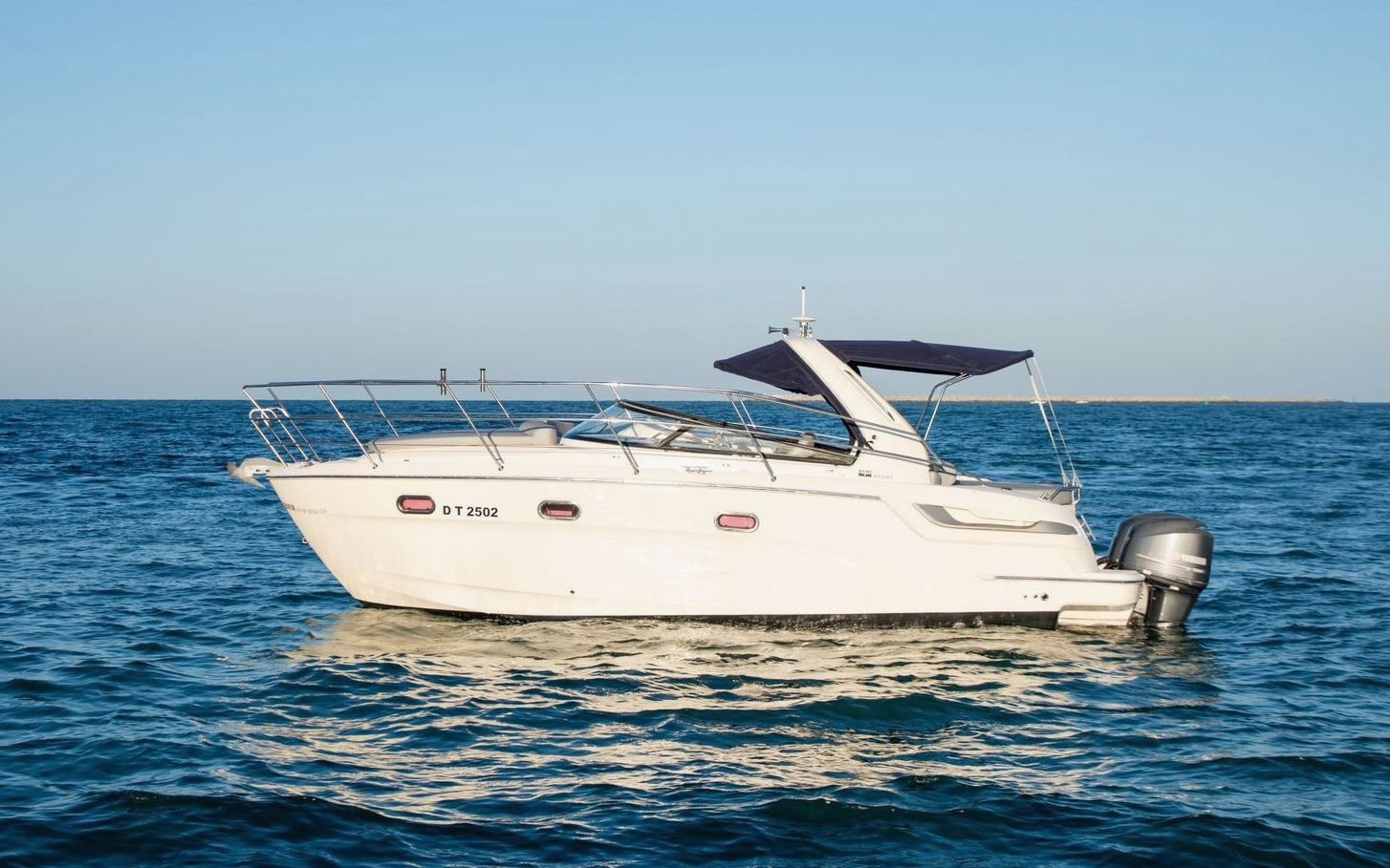 33-foot Nora