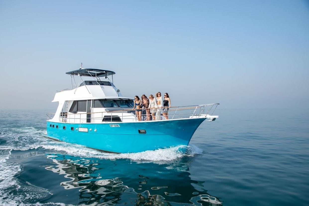 Photo 2 of Vogue Hatteras