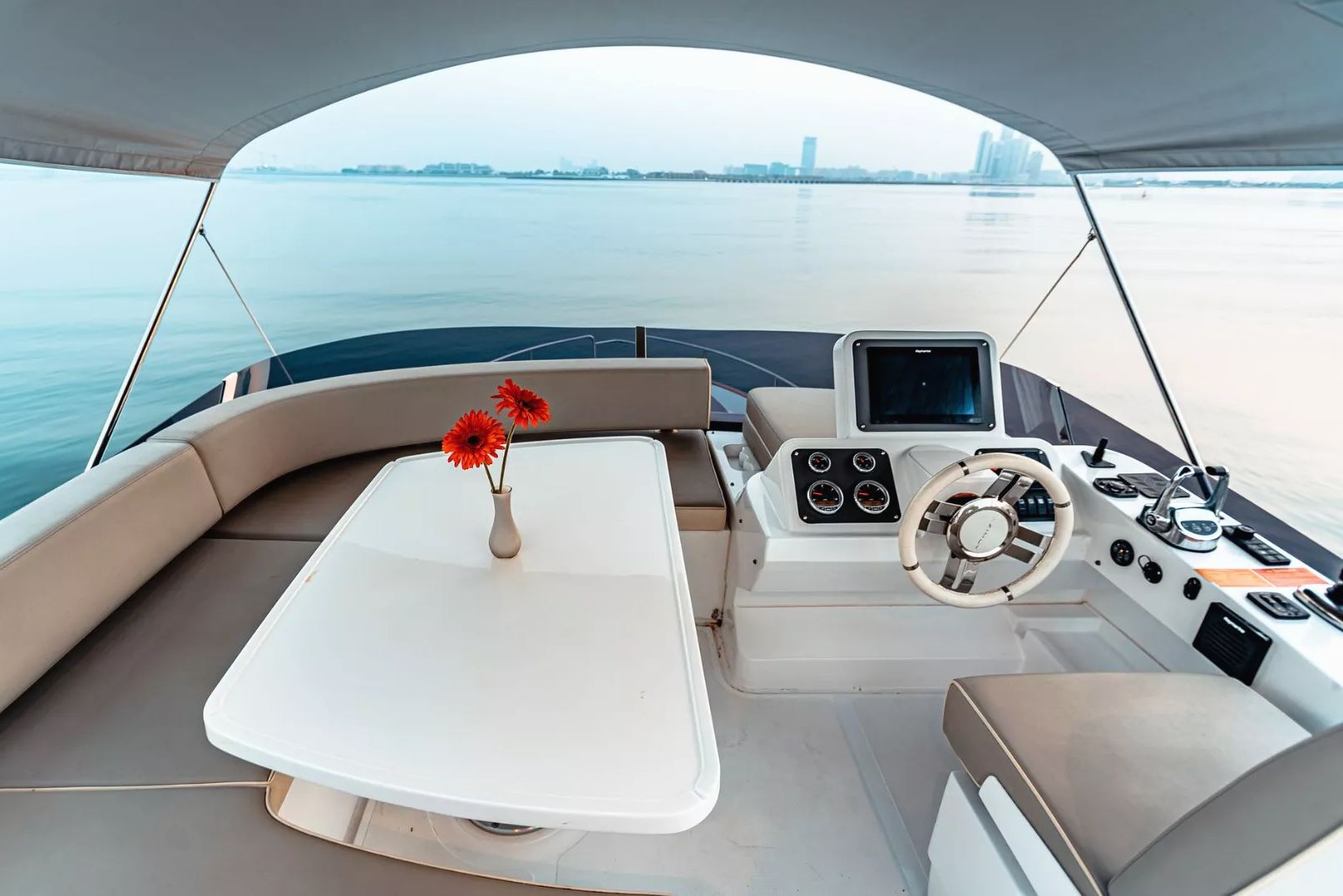 Photo 9 of Azimut Magellano 43 ft