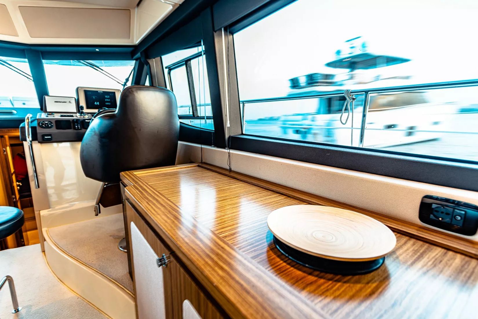 Photo 2 of Azimut Magellano 43 ft